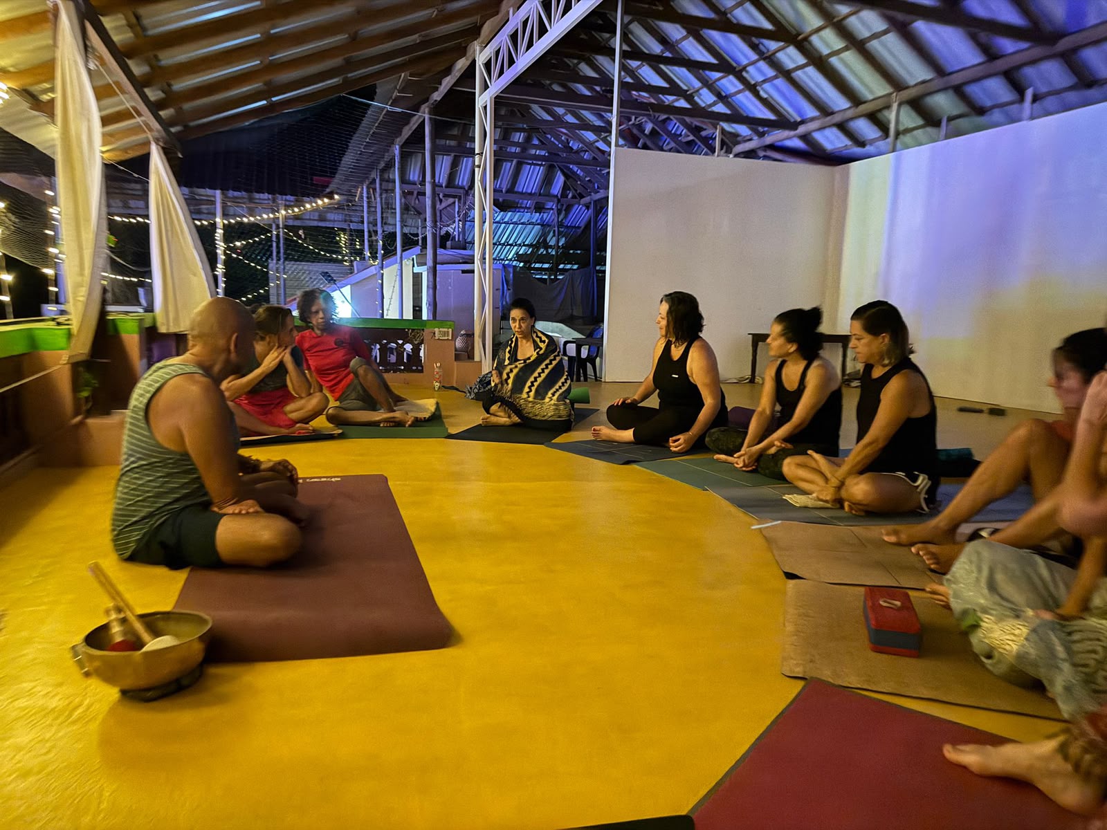 Cercle de méditation avec bol chantant