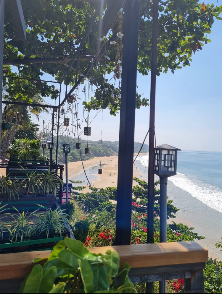Terrasse en bord de falaise à Varkala
